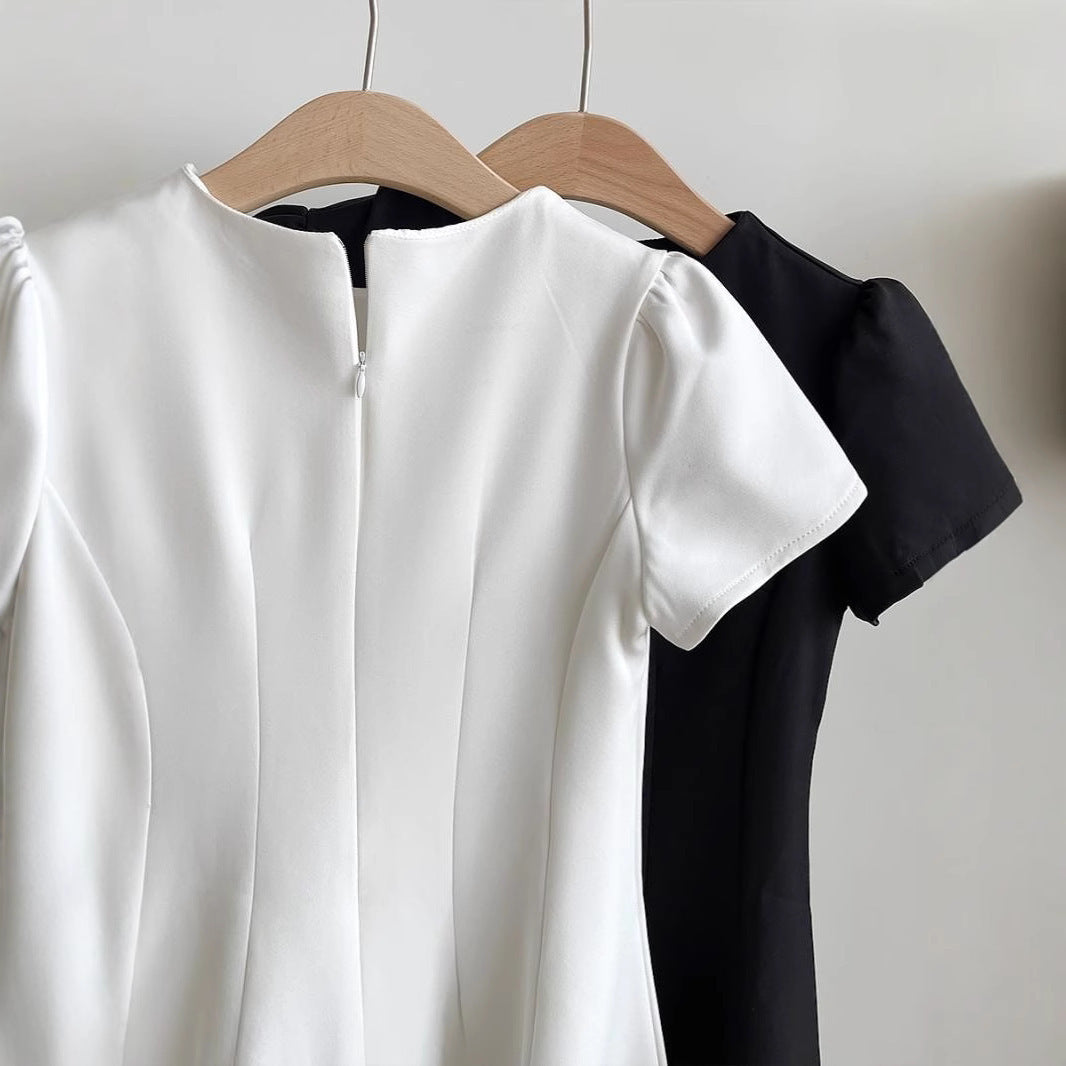 Short-sleeved A-line dress