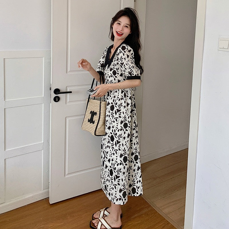 Black and White Floral Print Midi Dress detail view